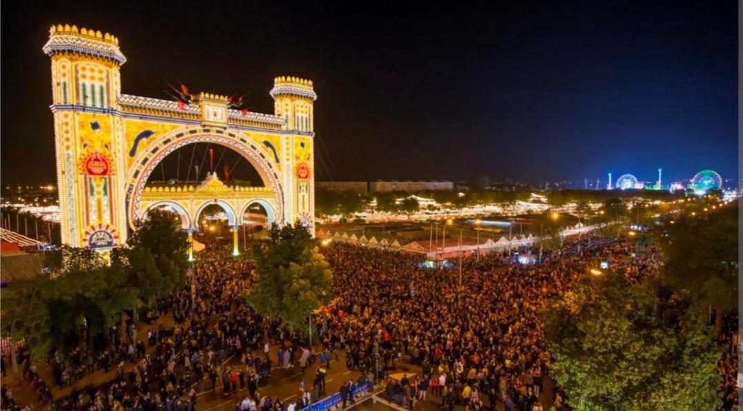 شقة Loftriana إشبيلية المظهر الخارجي الصورة